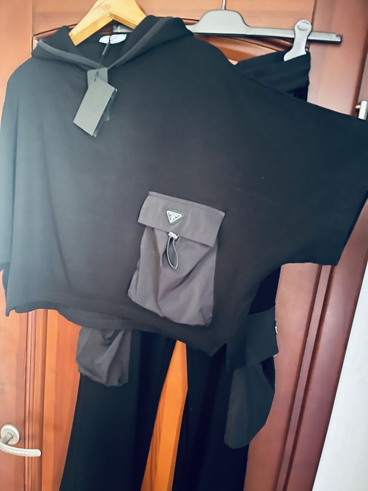 Костюм PRADA m s