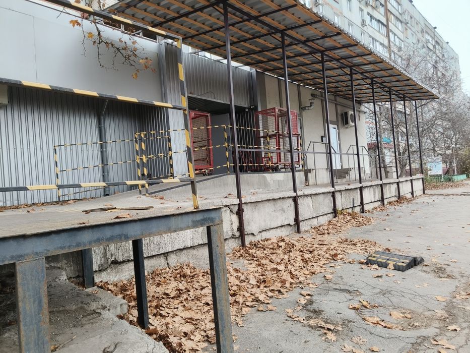 Помещение(СВЕТ ЕСТЬ ВСЕГДА) 100 кв. м. Шевч. мкр. р-н, ул. Красная, 3.