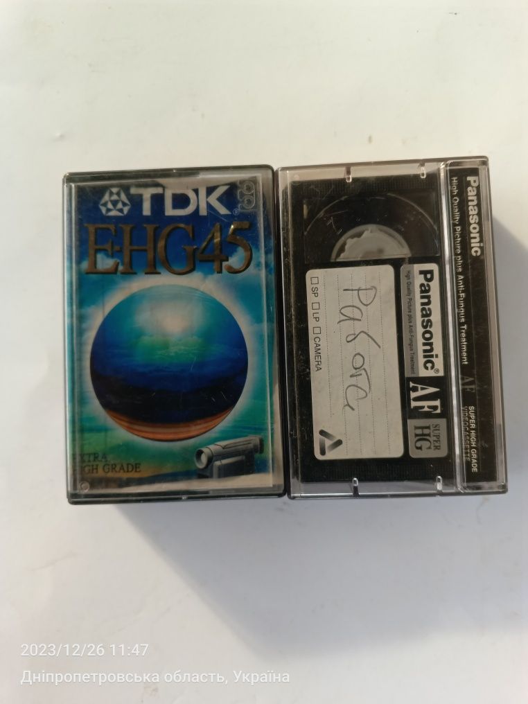 Видео кассеты для VHS камер.