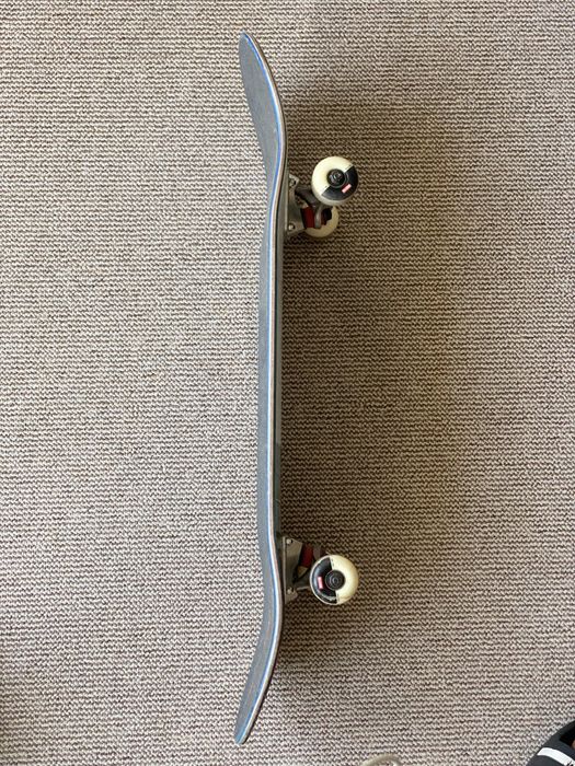 Skateboard Globe