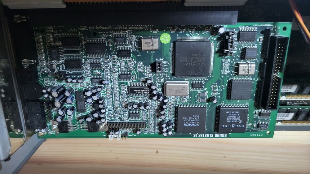 Computador IBM PS1 386 SX 10Mb RAM