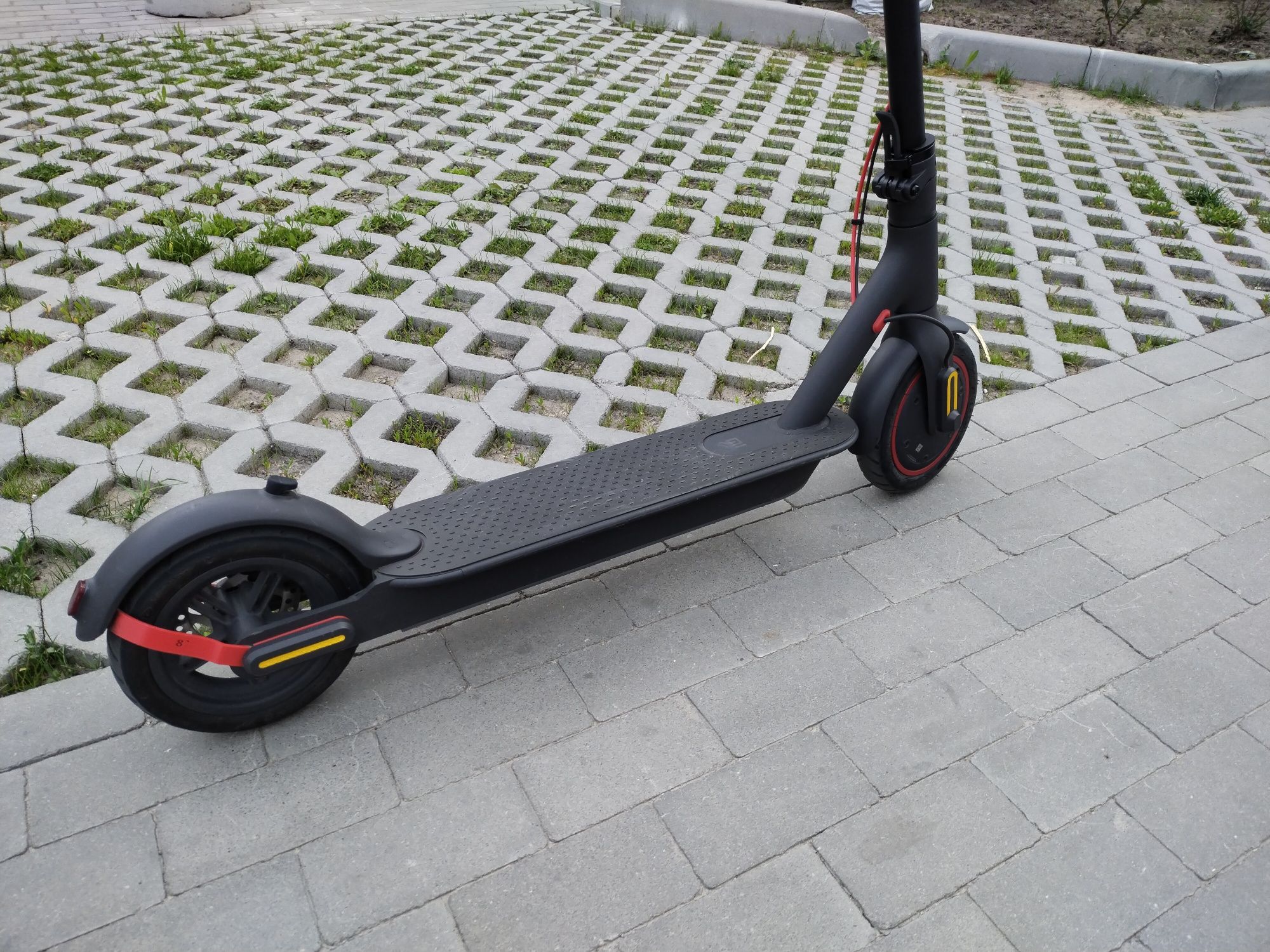 Оригинал Xiaomi Mi Scooter Pro/ 45км на одном заряде