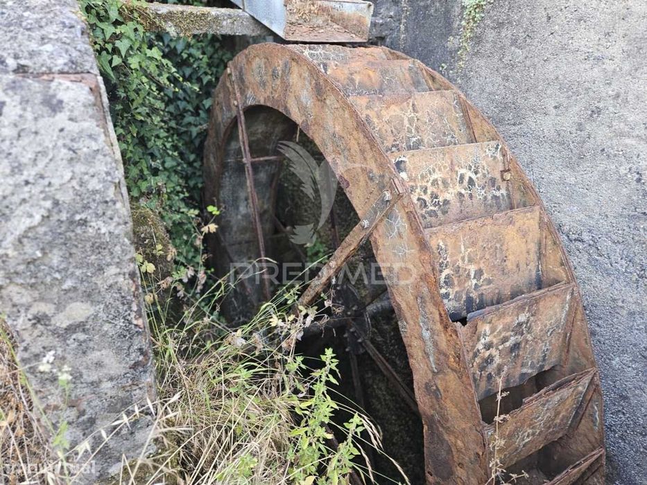 Moagem à venda junto a Ribeira