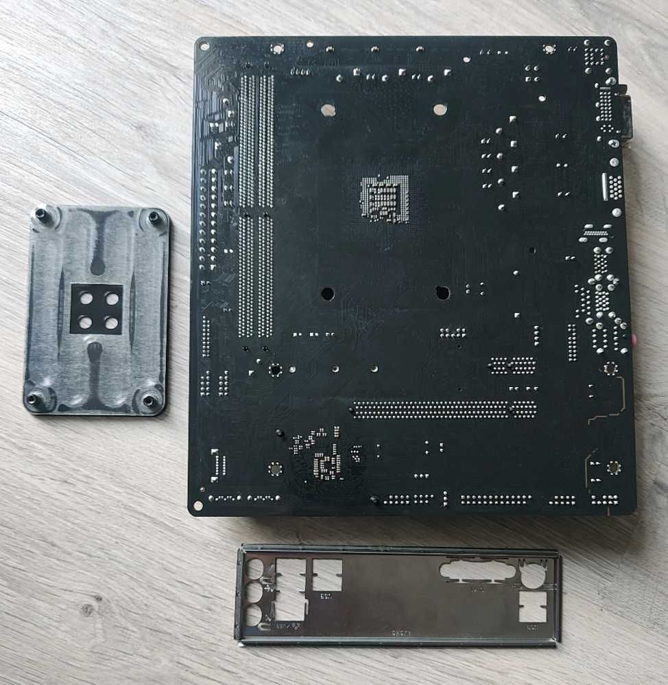 Płyta główna ASRock A320M-DGS Ryzen, AM4