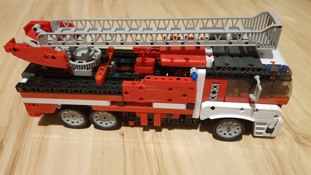 Klocki straż Clementoni technic