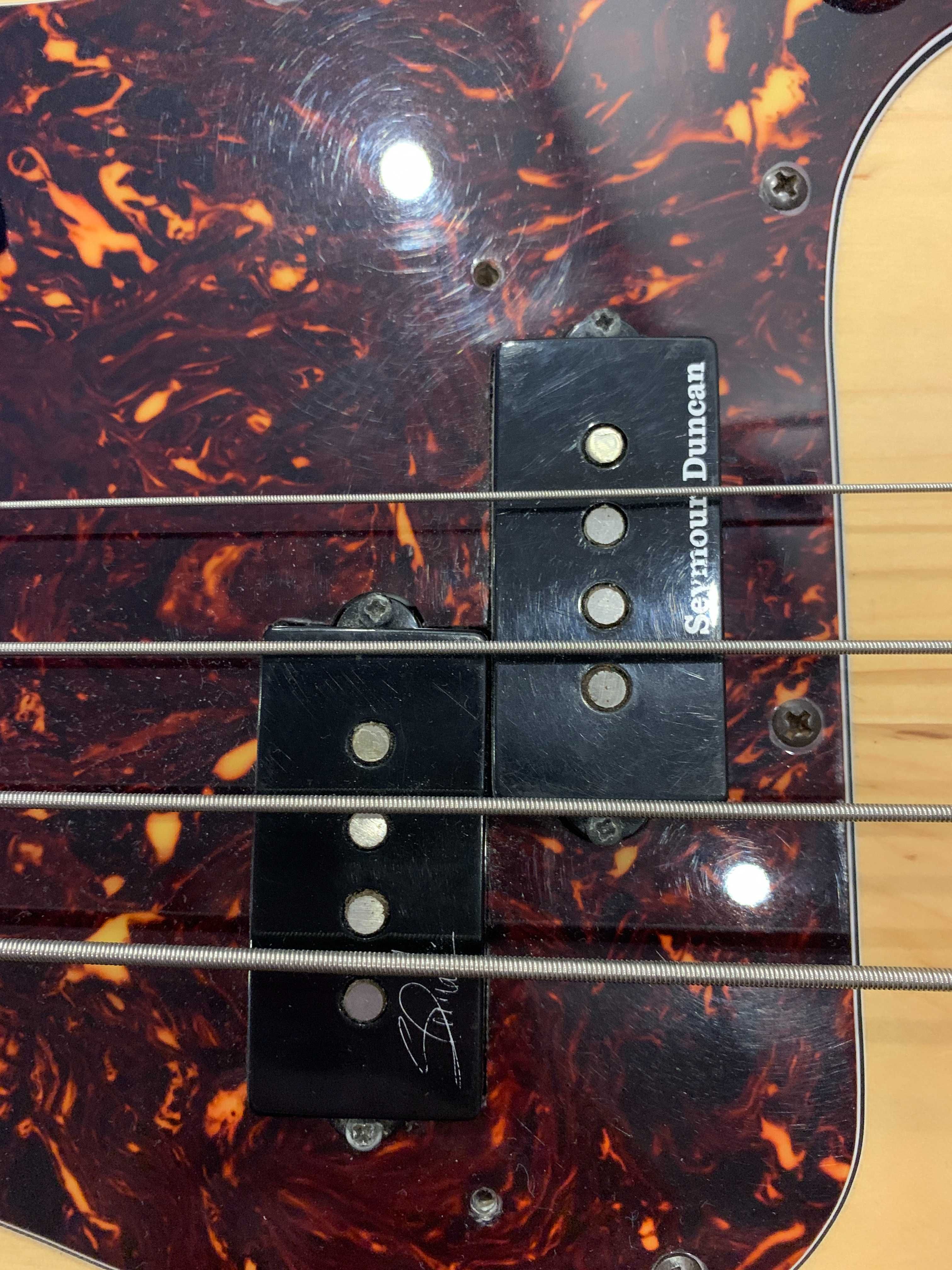 Fender Precision Bass