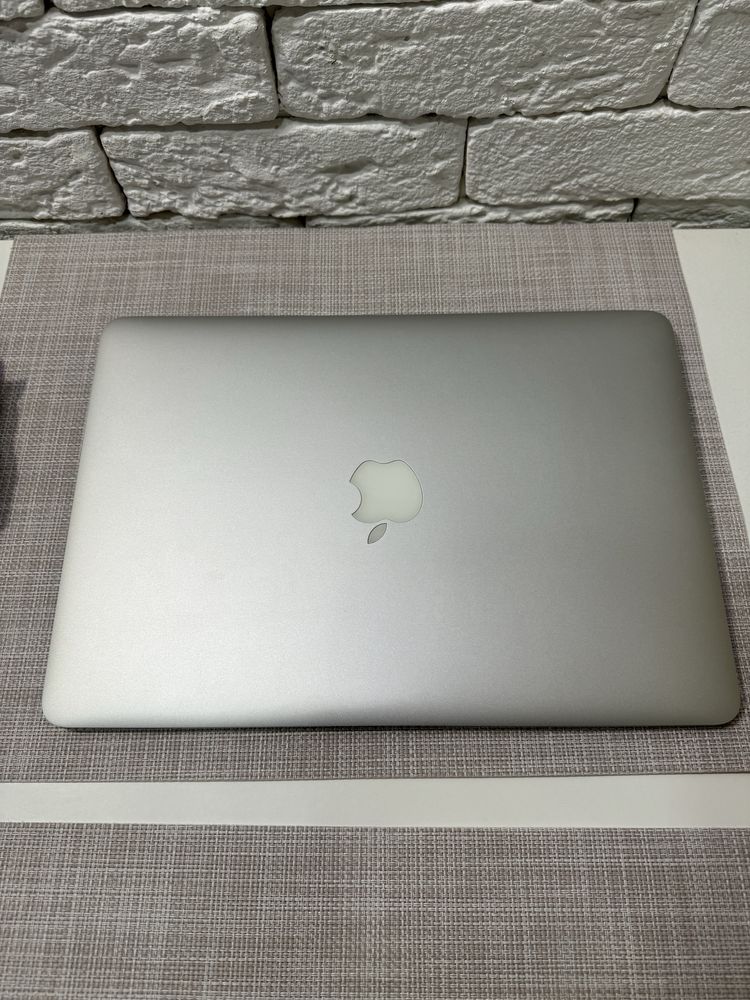 Macbook Air 13 (2015)