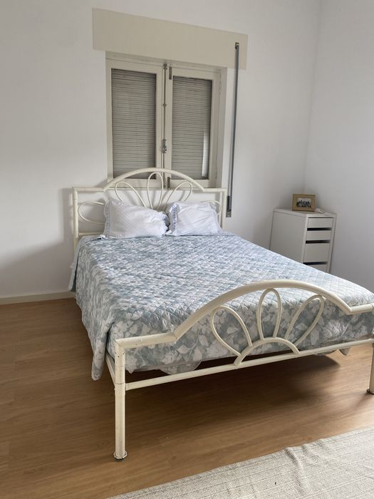 Cama de casal + colchao