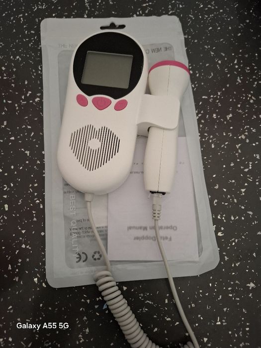 Maquina de ouvir os batimentos do bebé