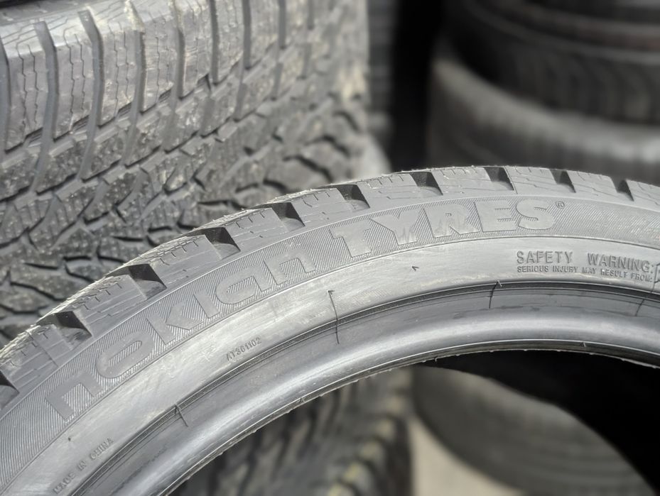 НОВІ!!! Шини зимові 275 35 r 20 Nokian резина колеса gtyres