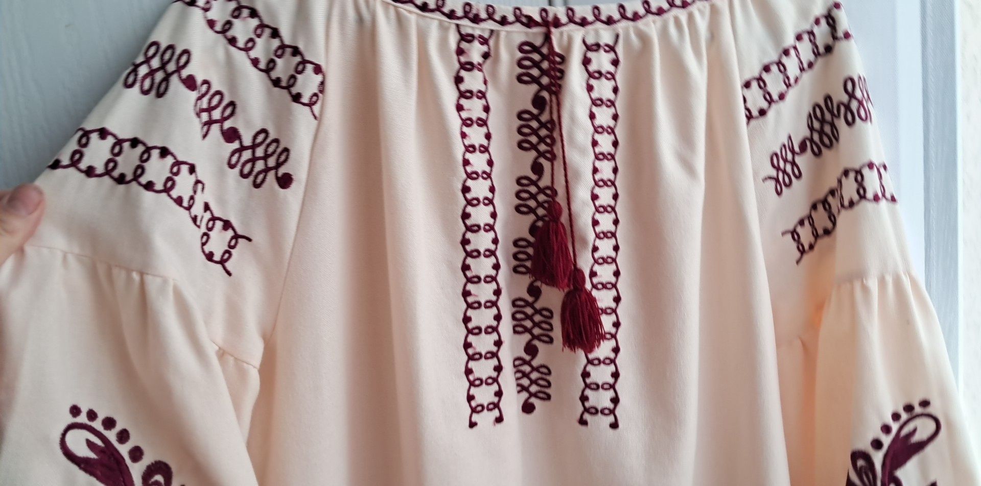 Парні вишиванки(1600грн). Жіноче вишите плаття (L-XL)-950 грн,чоловіча