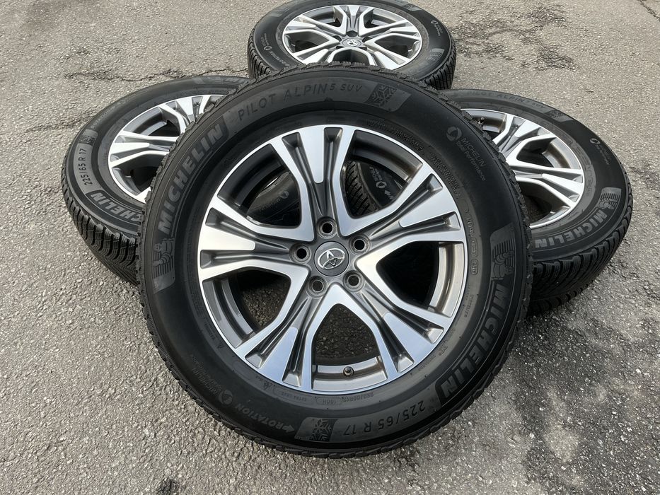 5x114,3 zimowe koła Toyota Rav 4 225/65/17 Michelin 8mm CZUJNIKI