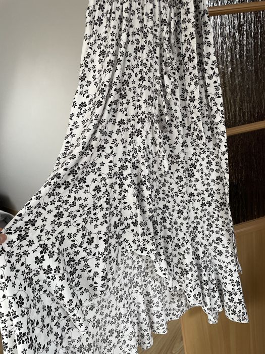 Asymetryczna sukienka monnari