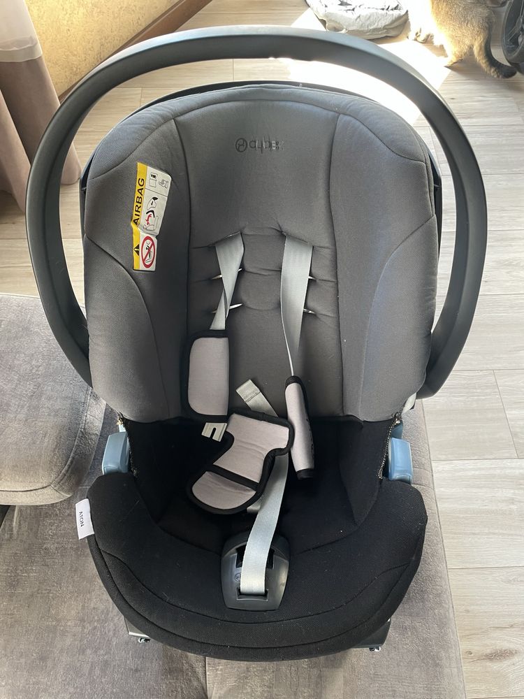 Автокрісло Cybex Aton + база izofix