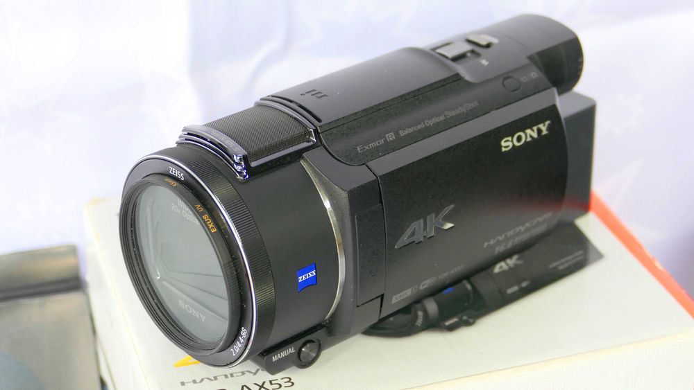 kamera sony ax53 4k w bardzo dobrym stanie z wieloma dodatkami