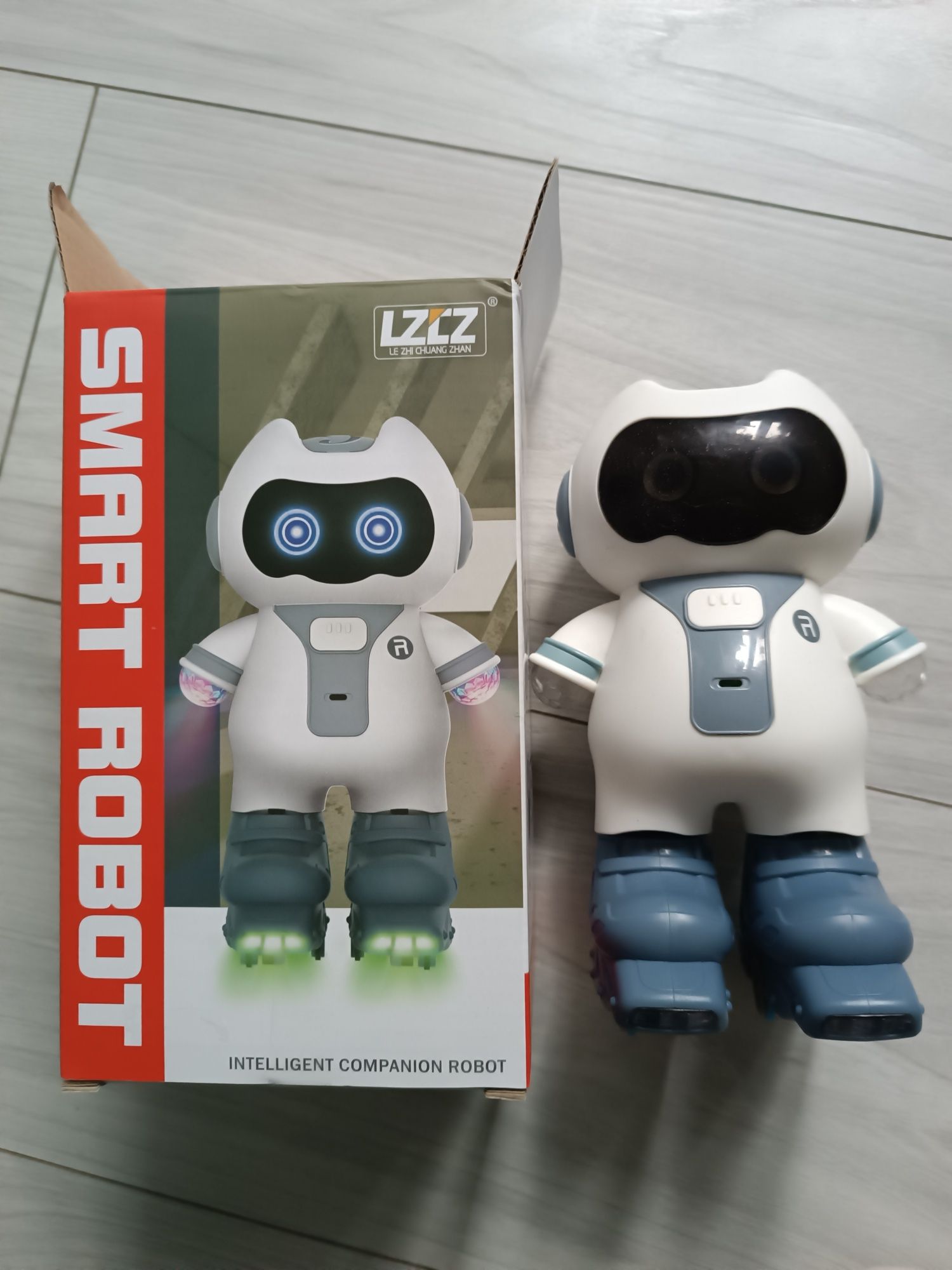 Robot tańczący na kółkach