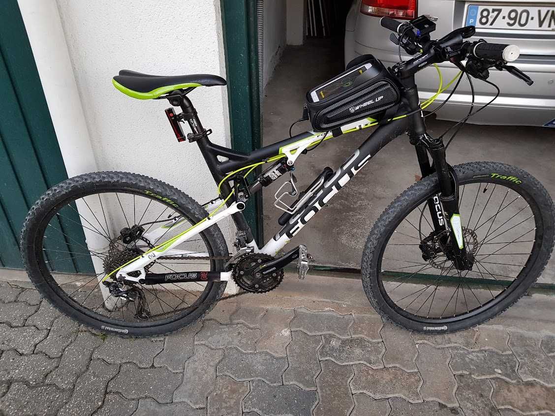 Bicicleta Focus Super Bud 5.0 – Em Bom Estado!