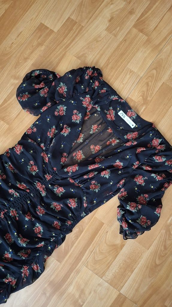 Vestido Floral Zara