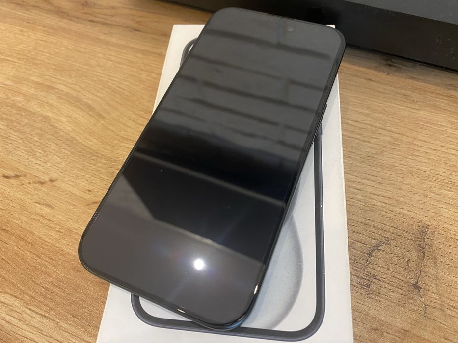 iPhone 15 128GB stan idealny, jak nowy!