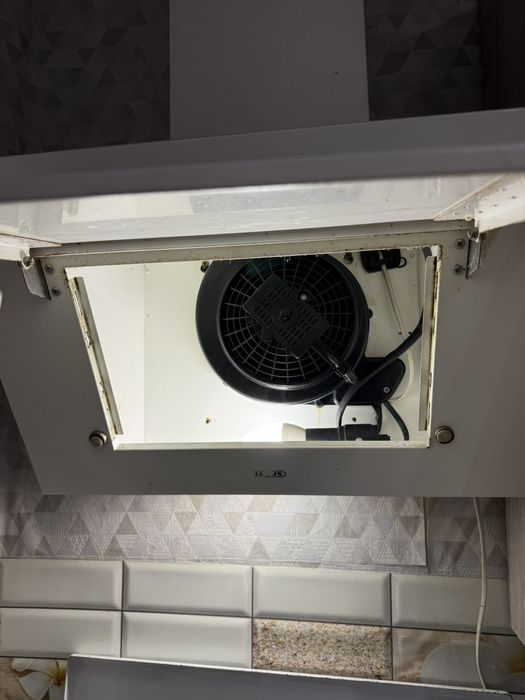 Вытяжка кухонная Eleyus