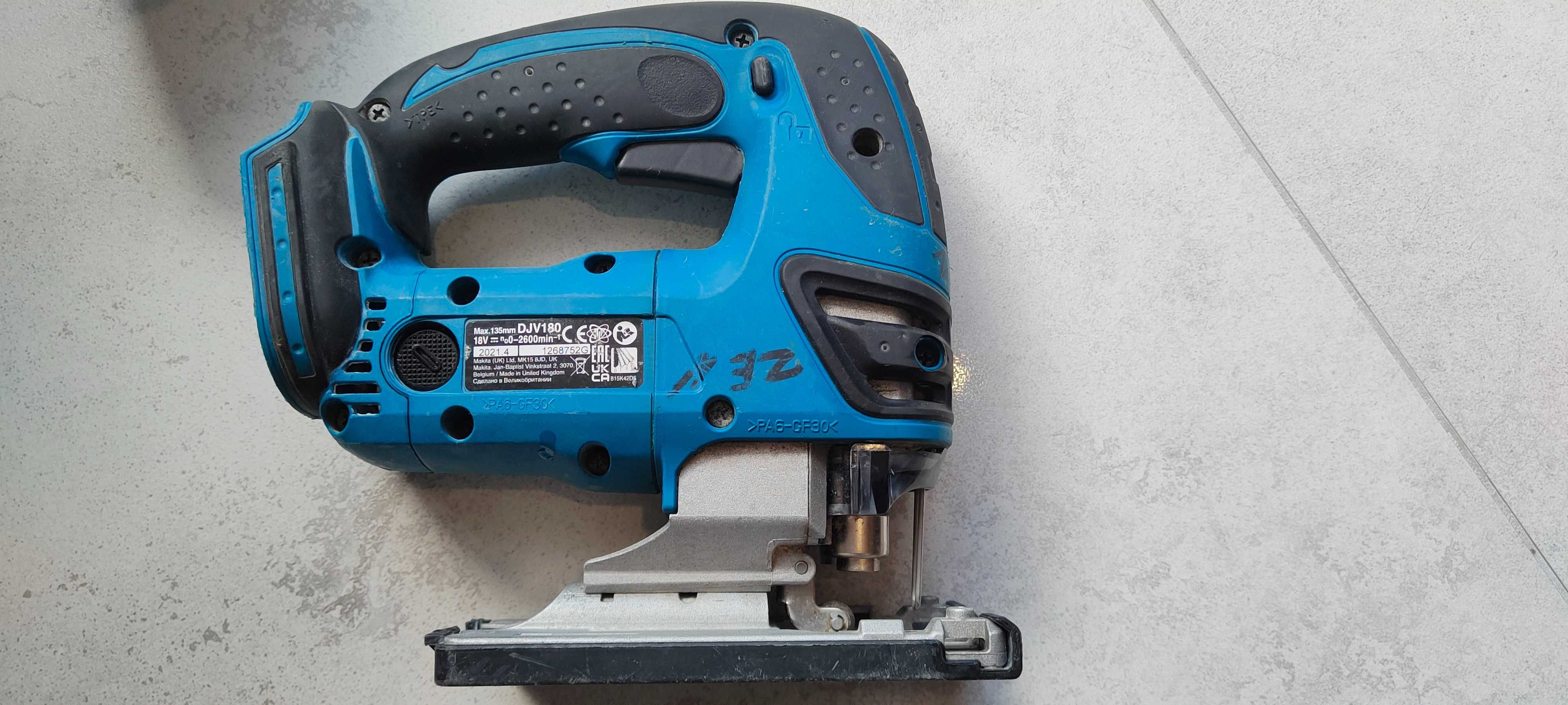 Pilarka Makita DJV180