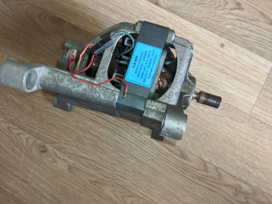 Двигун до пральної машинки