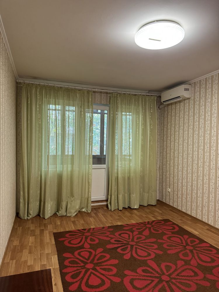 Продам 1-но комнатную квартиру на ул. Космонавтов/Генерала Петрова.