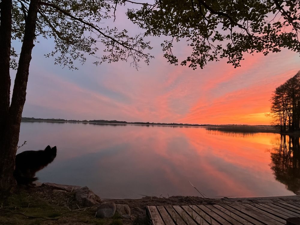 Domek nad jeziorem