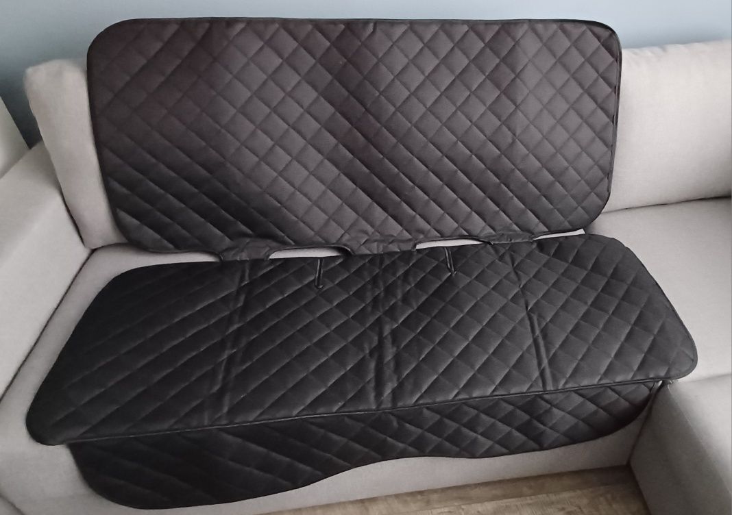 Nowa mata ochronna na tylne siedzenie w samochodzie