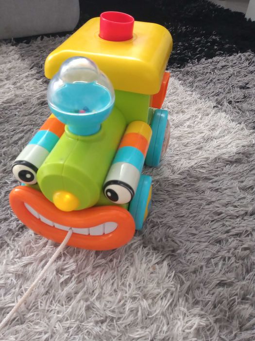 Pociąg śpiewający gadający, nauka figurek