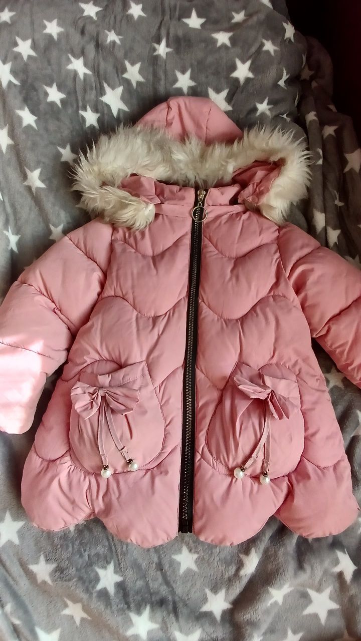 Тепла курточка на зиму