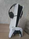 Продам Play station 5 slim разом з навушниками