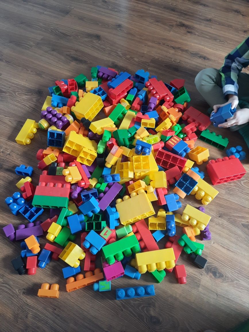 Klocki duże,mega bloks,270 szt.