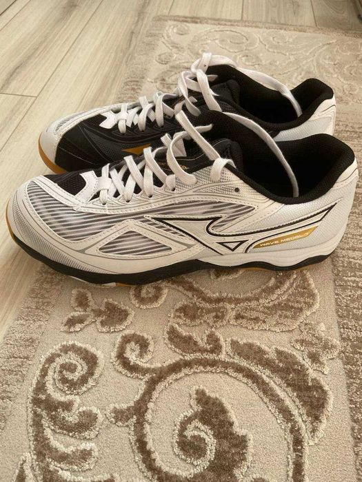 Кросівки для настільного тенісу Mizuno Wave Medal 7