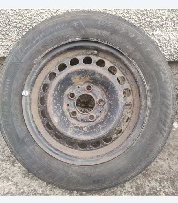 Продам запаску 5/112  R15