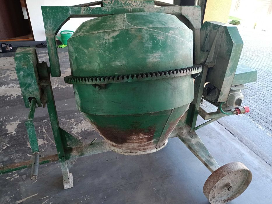 Sprzedam betoniarkę 250 l, 380 V