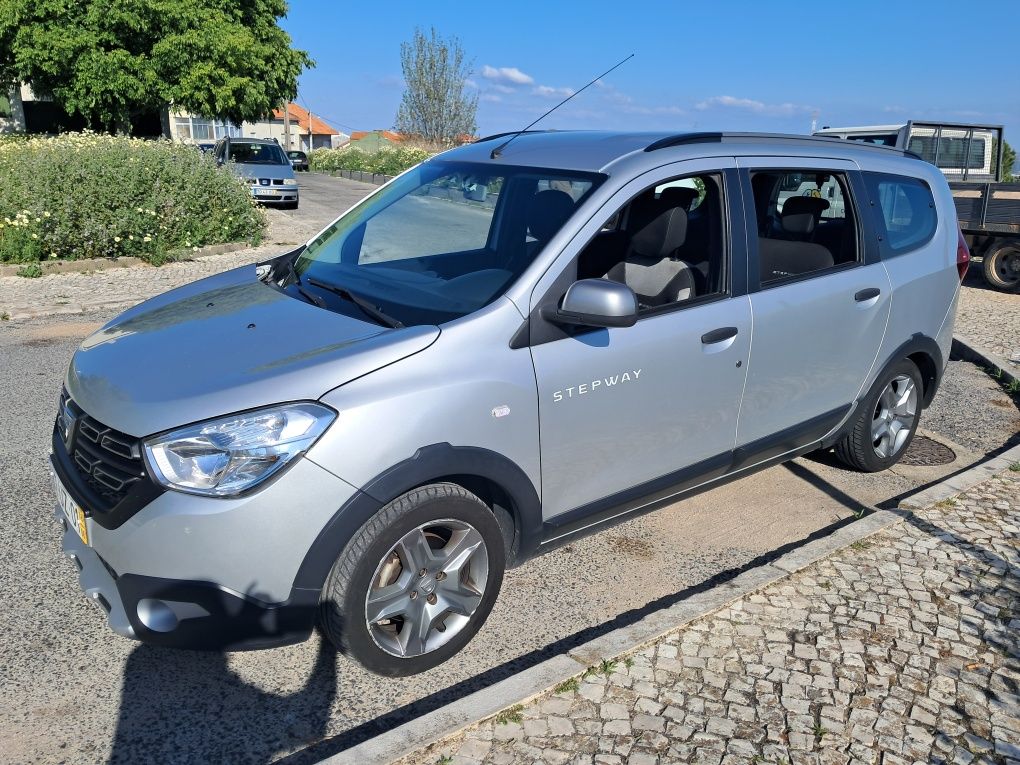 Dacia lodgy com IVA dedutível