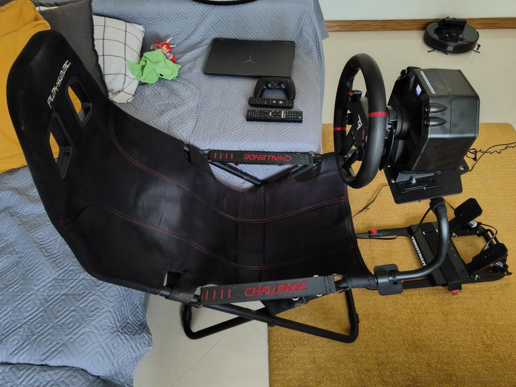 Thrustmaster T598 + playseat challenge