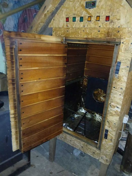 продам  коптильня холодного копчения и теплого