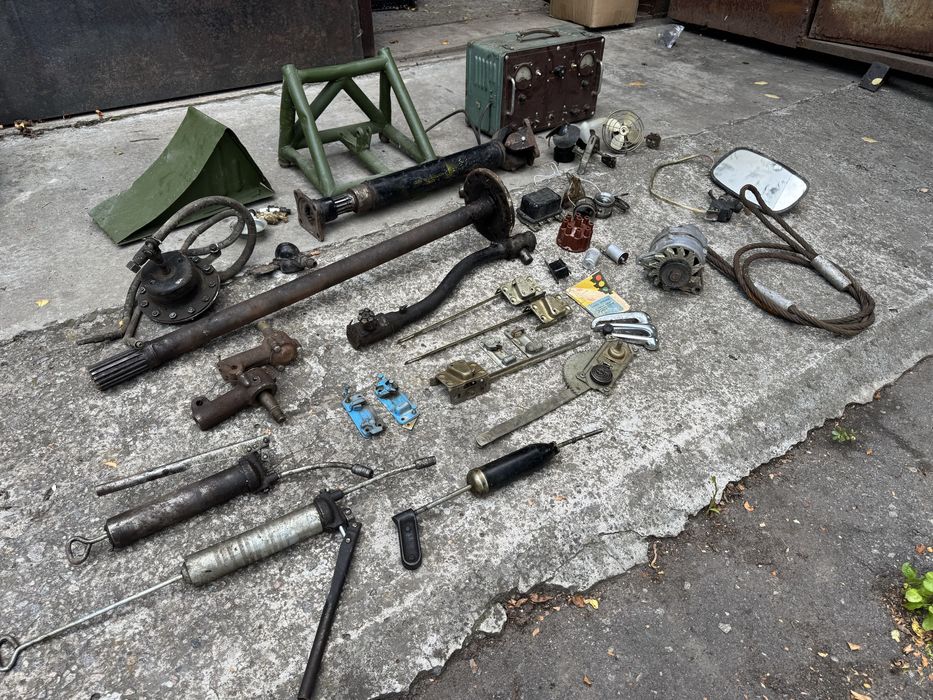 Продам новую полуось заднего моста ЗИЛ 130 16 шлицов