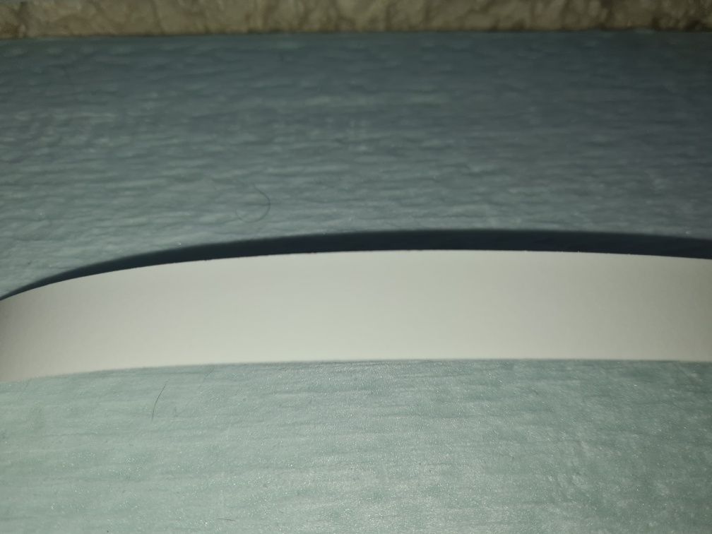 Меламінова стрічка з клеєм Біла 20 мм