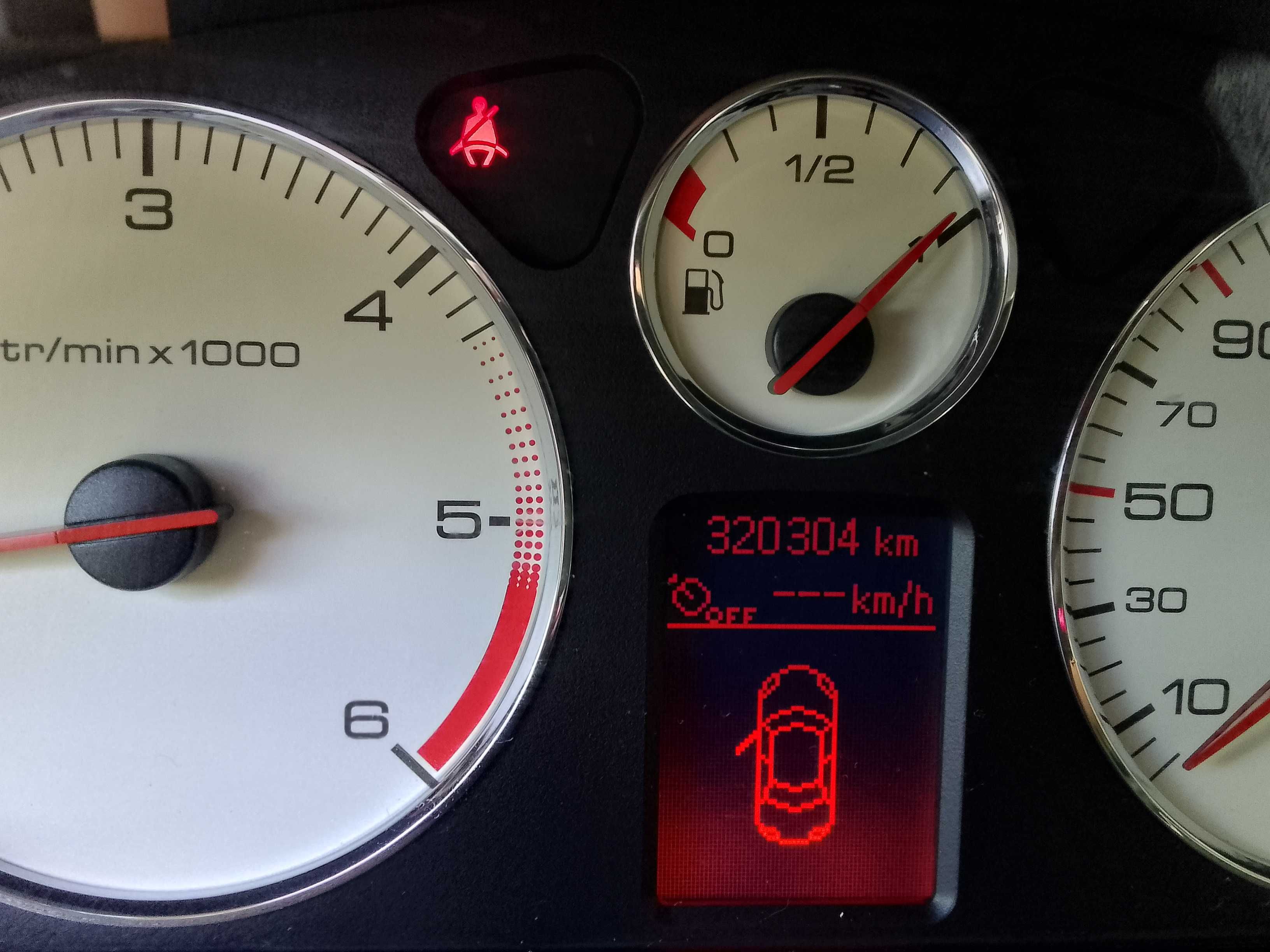 Peugeot 407 SW 1.6 HDi 2008 rok