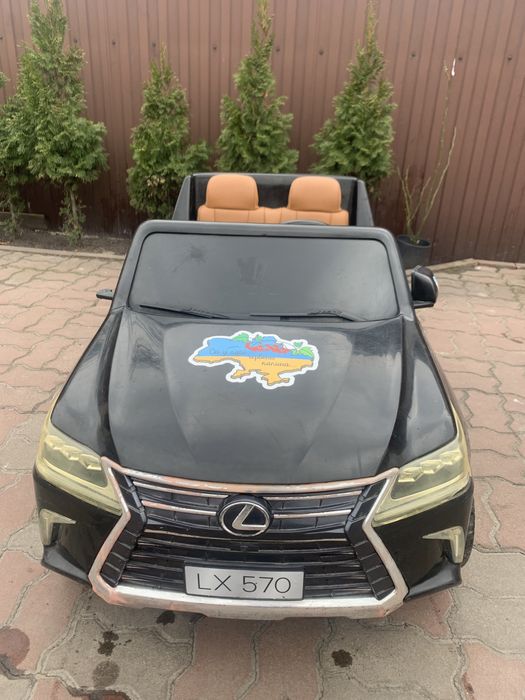 Дітячий автомобіль