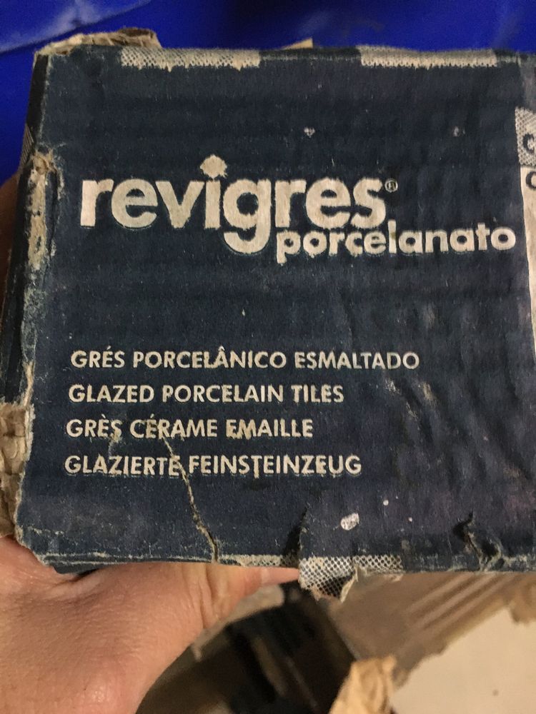 Azulejos cremes.