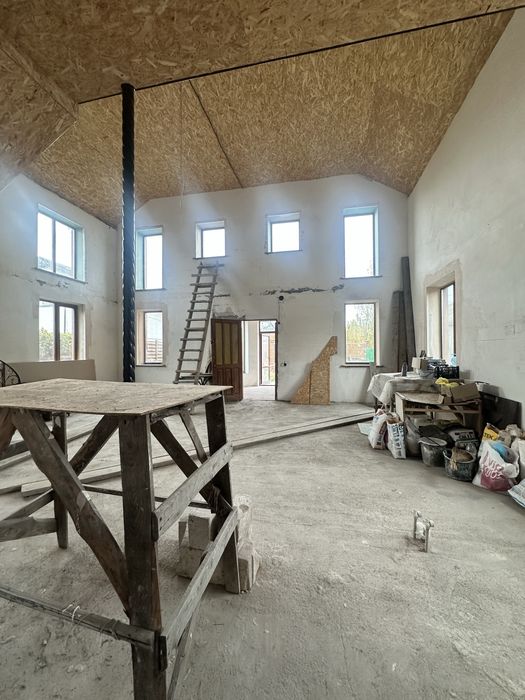 Продається будинок у районі Олексіївки.