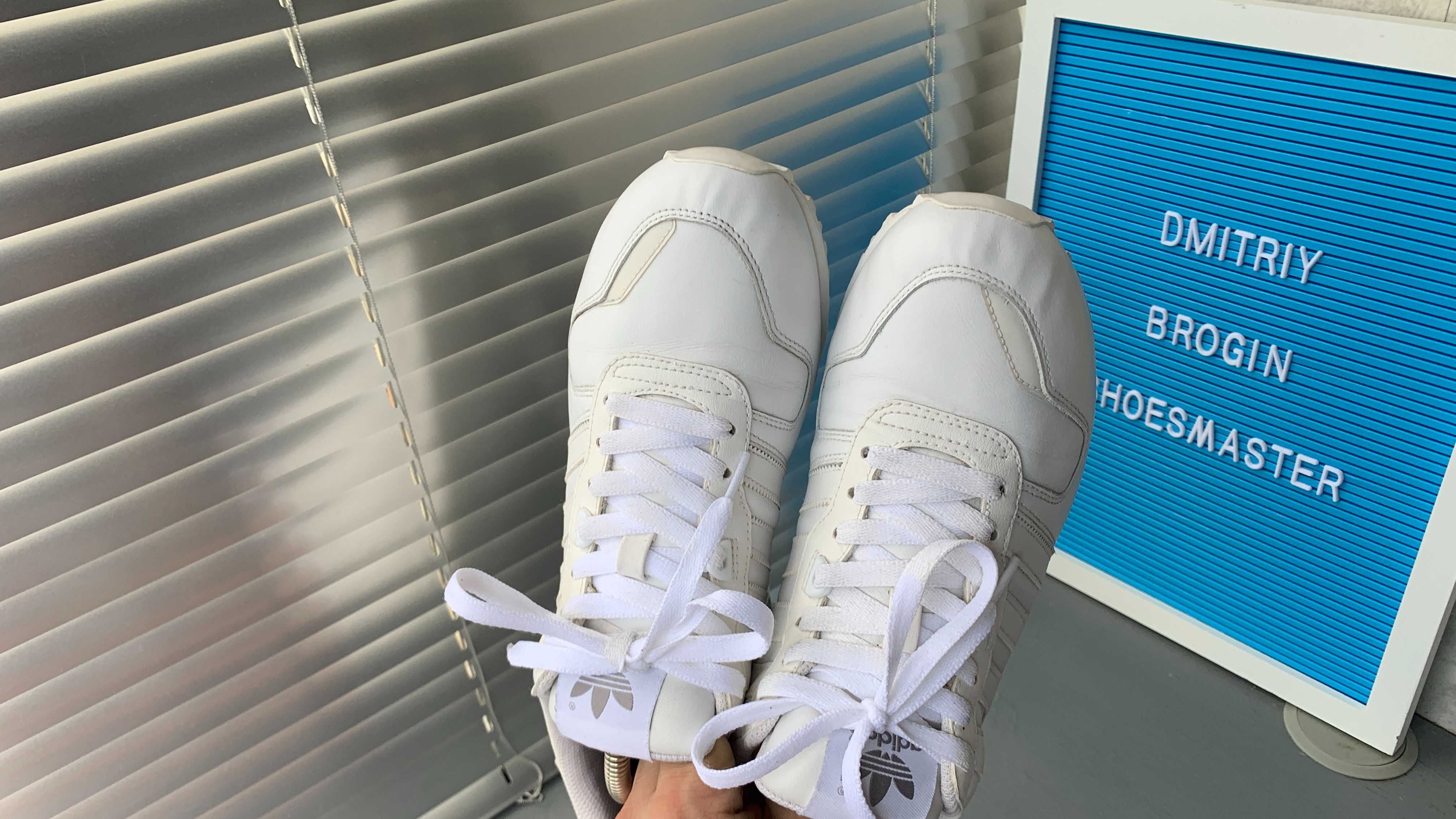 Продам Adidas ZX700 оригинал белые кроссовки 41