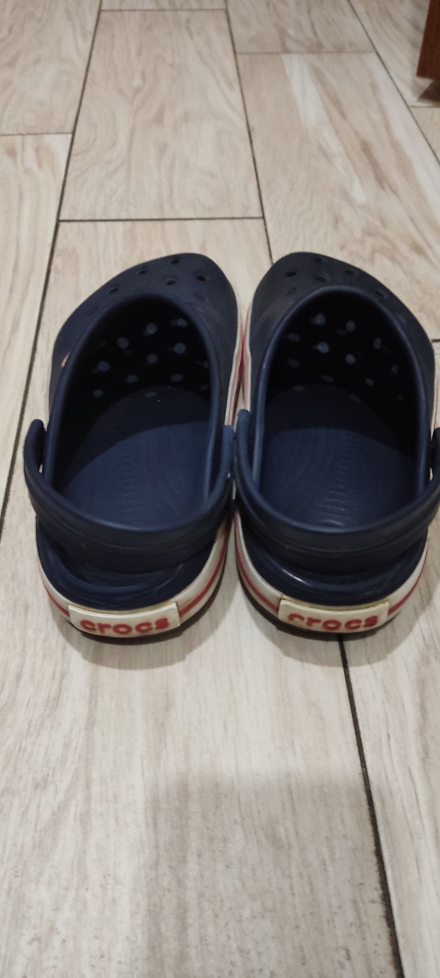 Продам crocs для хлопчика