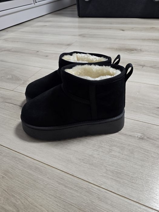 Продаю жіночі угги !!