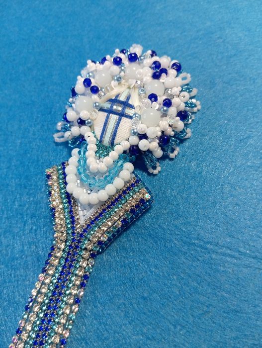 Брош Мотанка блакитна