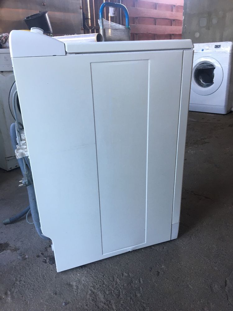 Пральна стиральная машина Єлектролюкс Elektrolux